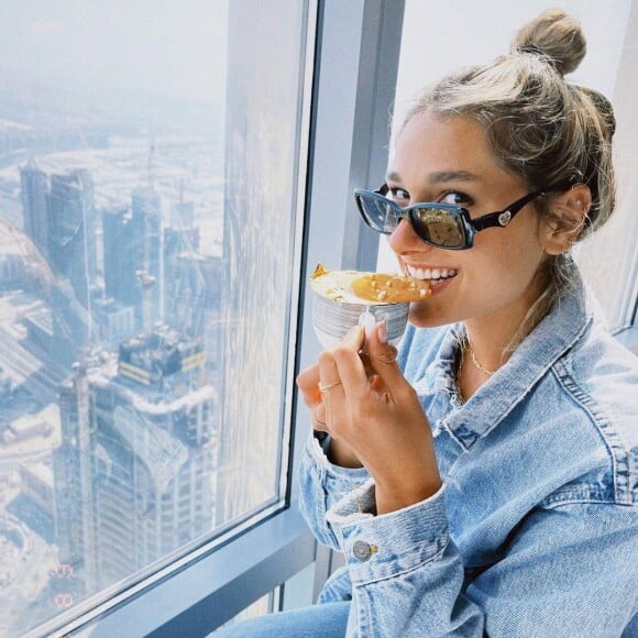 Sasha Meneghel conheceu o prédio mais alto do mundo em Dubai