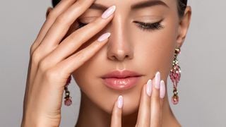 Dia da Manicure: confira as dicas e os melhores produtos para cuidar das unhas!