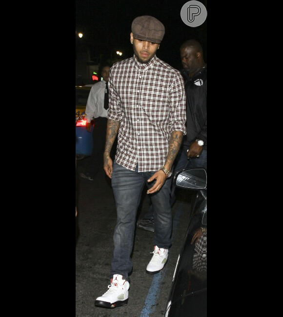 O cantor Chris Brown pelas ruas de Los Angeles