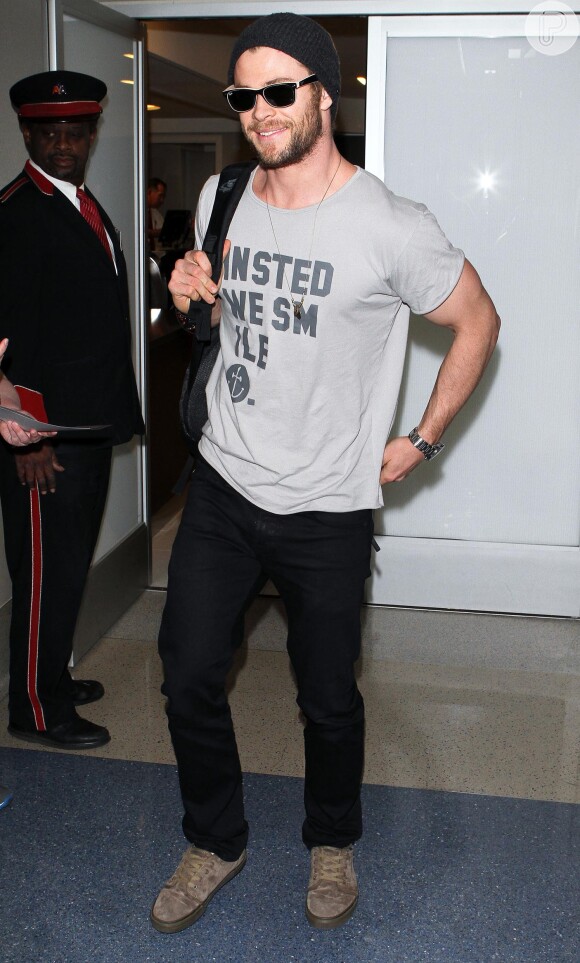 Chris Hemsworth tem 1,90m