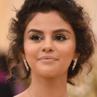'Experiências amaldiçoadas': é assim que Selena Gomez define relacionamentos do passado