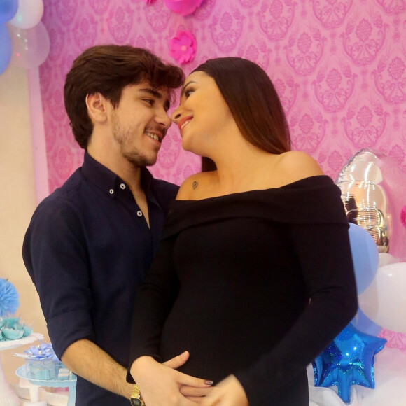 João Fernandes agradeceu apoio após a morte da ex-mulher, Mabel Calzolari