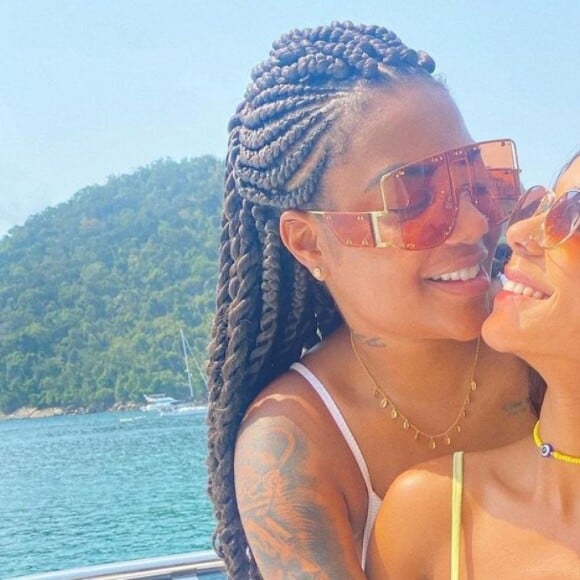 No último Dia dos Namorados, Ludmilla e Brunna renovaram os votos de casamento