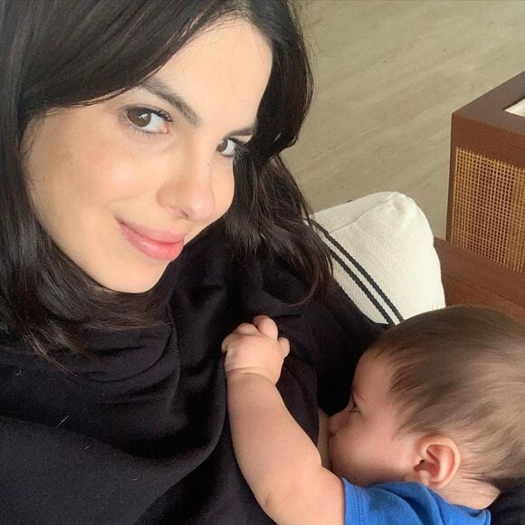 Sthefany Brito foi julgada por desmame natural do filho, Antonio Enrico, de 8 meses: 'Precoce'