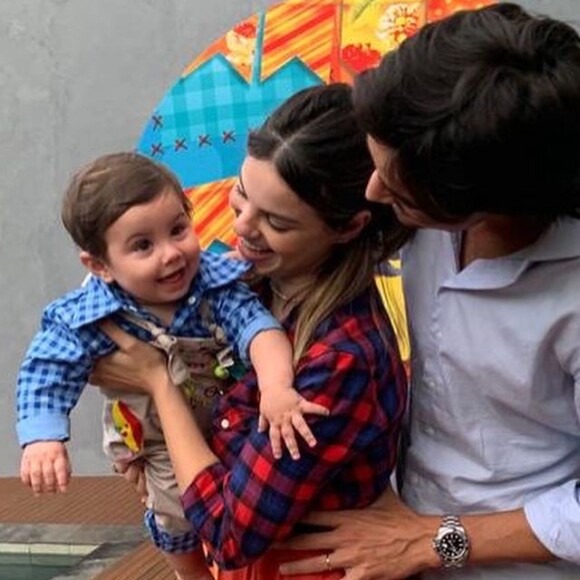 Sthefany Brito desabafou nesta quarta-feira (14) com seguidoras sobre julgamentos na maternidade