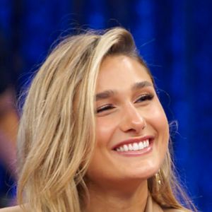 Sasha fez homenagem para o ator Luciano Szafir e ela retribuiu: 'Pai orgulhoso'