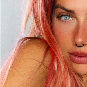 Giovanna Ewbank quer pintar cabelo de rosa: 'E aí? Aprovaram?'