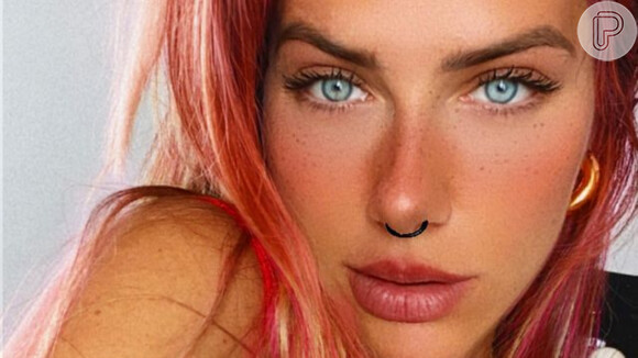 Giovanna propõe pintar cabelo de rosa e web aprova
