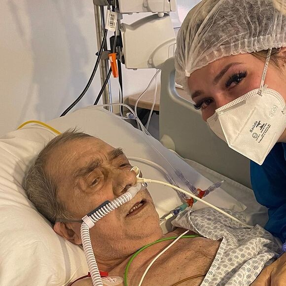Virgínia Fonseca está com o pai intubado no hospital. Mário Serrão tem 72 anos e ficou internado por 1 semana com pneumonia aguda antes da intubação