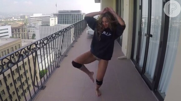 Beyoncé lança o clipe de sua nova música '7/11' e dança de calcinha pelo hotel