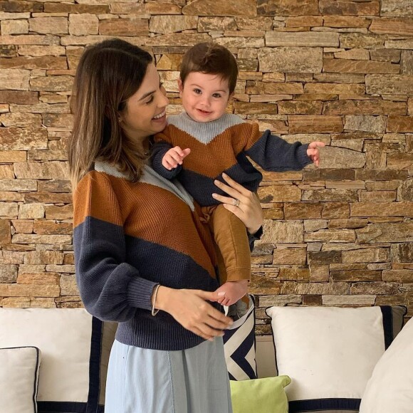 Sthefany Brito contou que 8 meses após o nascimento de Enrico não retomou seu corpo de antes da gravidez