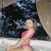 De biquíni rosa, Rafa Kalimann agita seguidores ao postar foto em banheira de hidromassagem