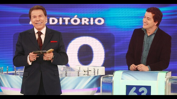 Silvio Santos devolve CD dado por Rafael Cortez em programa: 'De graça é caro'