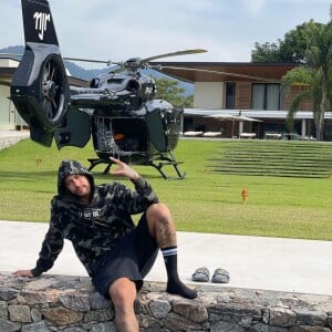 Neymar tem um helicóptero personalizado