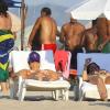 Eva Longoria curte o Brasil visitando a praia de Copacabana, o Cristo Redentor e o Pão de Açúcar em 10 de março de 2013