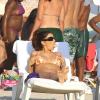 Eva Longoria curte o Brasil visitando a praia de Copacabana, o Cristo Redentor e o Pão de Açúcar em 10 de março de 2013