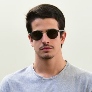 Enzo Celulari está solteiro desde julho, quando seu relacionamento com Bruna Marquezine terminou