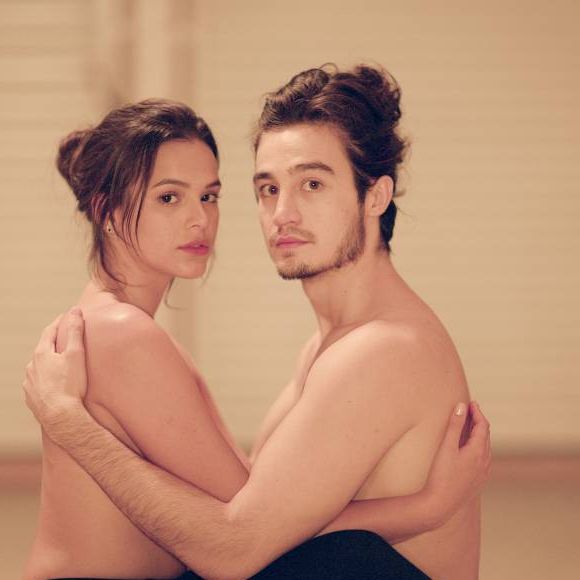 Tiago Iorc e Bruna Marquezine já estrelaram um clipe juntos