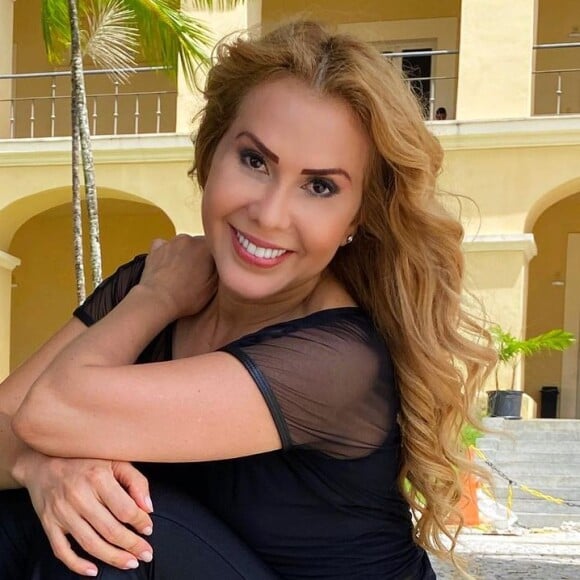 Joelma se esclarece para os fãs após anunciar nova turnê 'Isso é Calypso' e confundi-los com retorno com Chimbinha: 'Voltar com o ex? Prefiro a morte! Voltar com a minha banda'