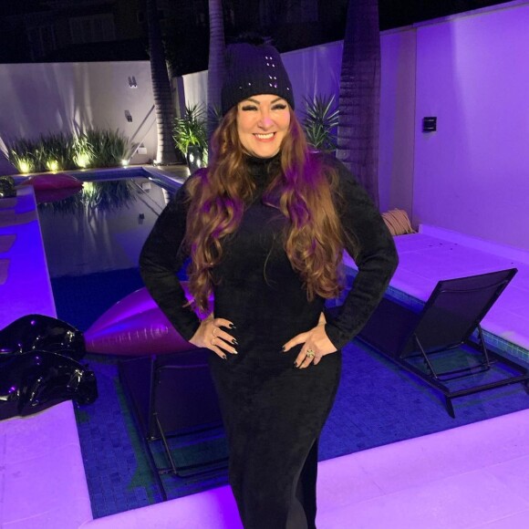 Nadine Gonçalves começou protocolo para rejuvenescimento do corpo