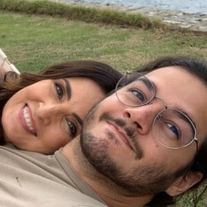 Fátima Bernardes e Túlio Gadêlha estão completando três anos e dez meses de namoro