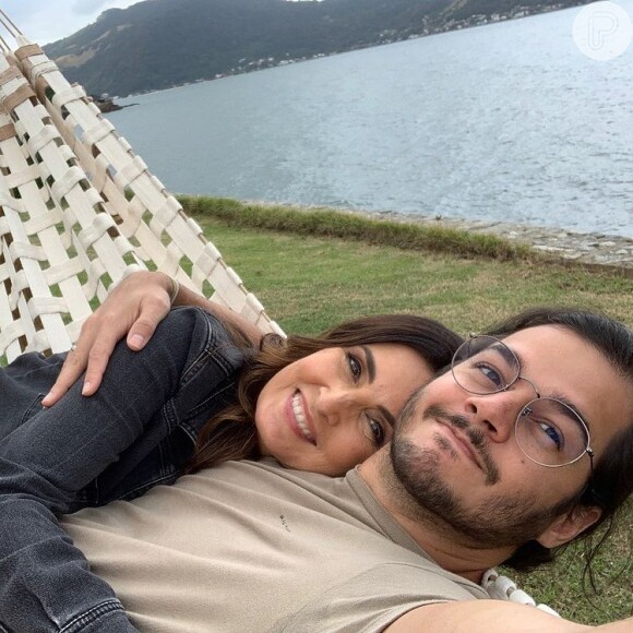 Fátima Bernardes e Túlio Gadêlha comemoram três anos e dez meses de namoro