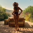 Giovanna Ewbank destacou bumbum em look moda praia