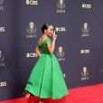 Emmy 2021: Yara  Shahidi usou vestido midi verde da Dior 