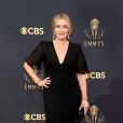Kate Winslet rouba cena com produção elegante no Emmy 2021