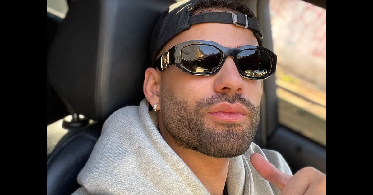 Krack's Rapper O rapper Krawk tem 24 anos e 2 milhões de seguidores e está na disputa ...