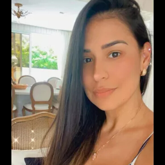 Irmã de Simaria, Simone conseguiu perder peso, porém, ficou com um pouco de flacidez
