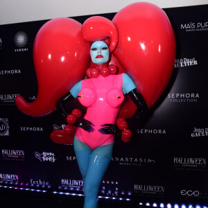 Sabrina Sato participou da festa de Halloween da Sephora