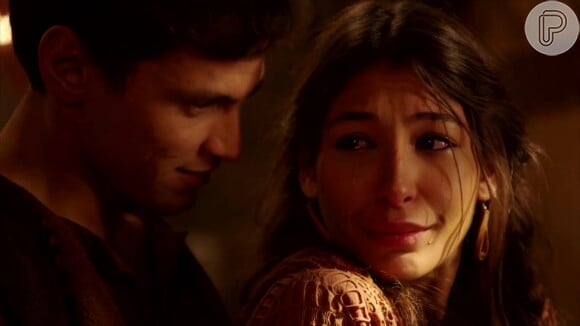 'Gênesis': Tamar (Juliana Xavier) é humilhada por Muriel (Rhaisa Batista) após a morte dos dois maridos e Judá (Thiago Rodrigues) decide mandá-la de volta para a casa do pai