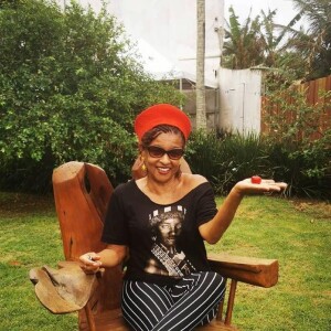 Elisa Lucinda afirmou que ela e Padre Fábio de Melo combinaram de tomar café