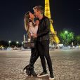 Michel Teló e Thais Fersoza comemoraram sete anos de casamento com uma viagem romântica para Paris