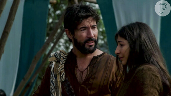 Na novela 'Gênesis', Tamar (Juliana Xavier) é mandada de volta para casa a mando de Judá (Thiago Rodrigues) após ficar viúva 2 vezes