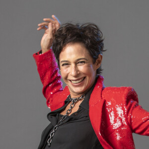 Andrea Beltrão dá vida a ex-modelo Rebeca na novela 'Um Lugar ao Sol': 'Ela sempre está ativa na situação'