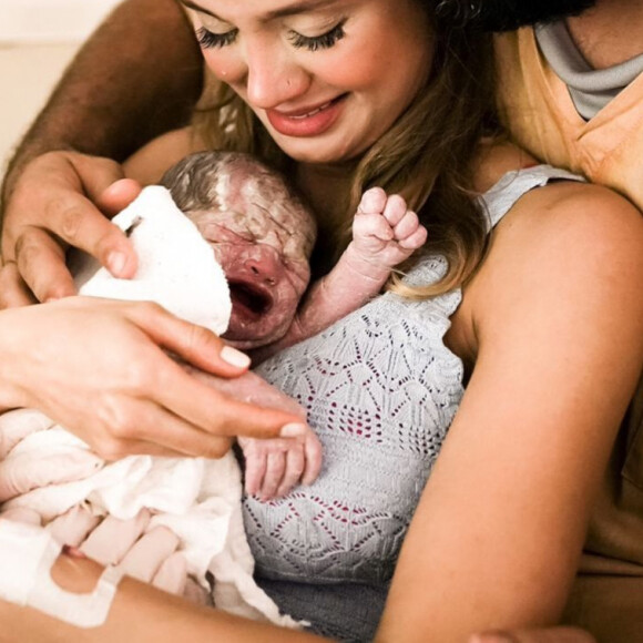 Biah Rodrigues compartilha momento fofo entre os filhos