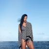 Andressa Suita posa em look praia de grife: o maiô da mulher de Gusttavo Lima é da Dior