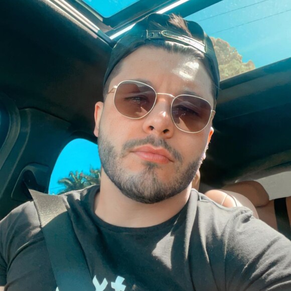 Murilo Huff planeja seus próximos lançamentos musicais