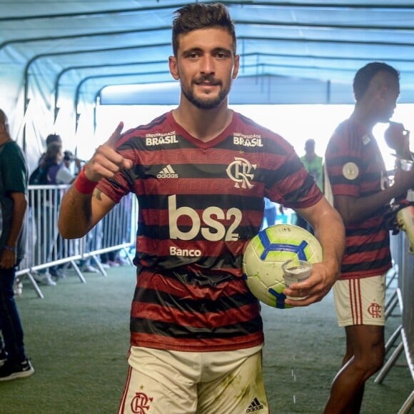 Arrascaeta é jogador do Flamengo e joga na posição de meio de campo