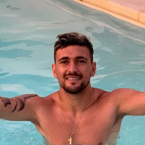 Anitta e Arrascaeta passaram a se seguir nas redes sociais