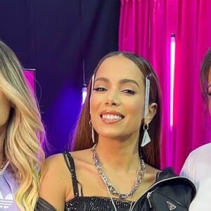 Virgínia Fonseca entrevistou Anitta com look Adidas no PodCats