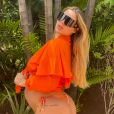 Look de moda praia de Virgínia Fonseca durante a gravidez: youtuber apostou no laranja em biquíni e blusa