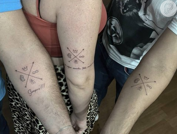 Além de Murilo Huff, outros integrantes da equipe de Marília Mendonça também tatuaram o símbolo do projeto "Todos Os Cantos"