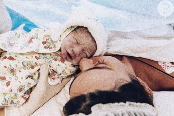 Francisco, filho de Thaila Ayala com Renato Góes nasceu na quarta-feira (01)