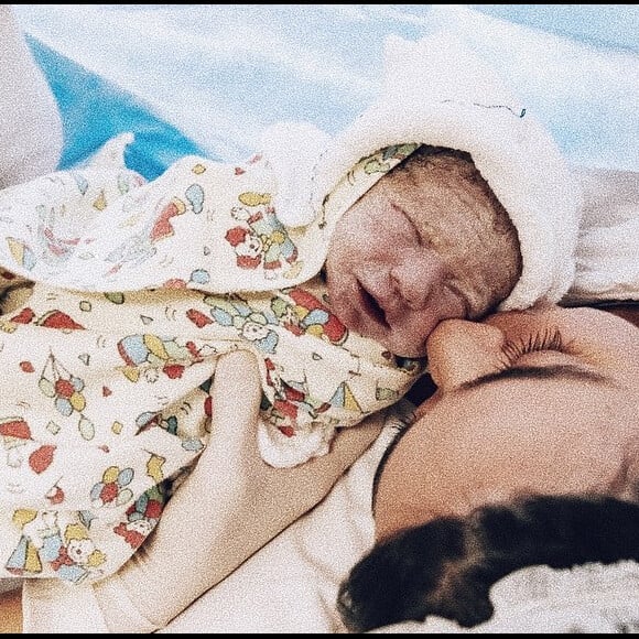 Francisco, filho de Thaila Ayala com Renato Góes nasceu na quarta-feira (01)