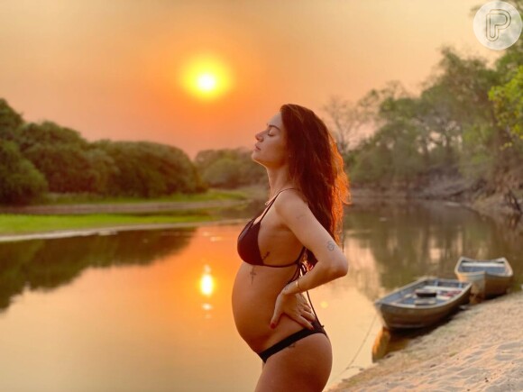 Thaila Ayala compartilhou momentos da gravidez nas redes sociais