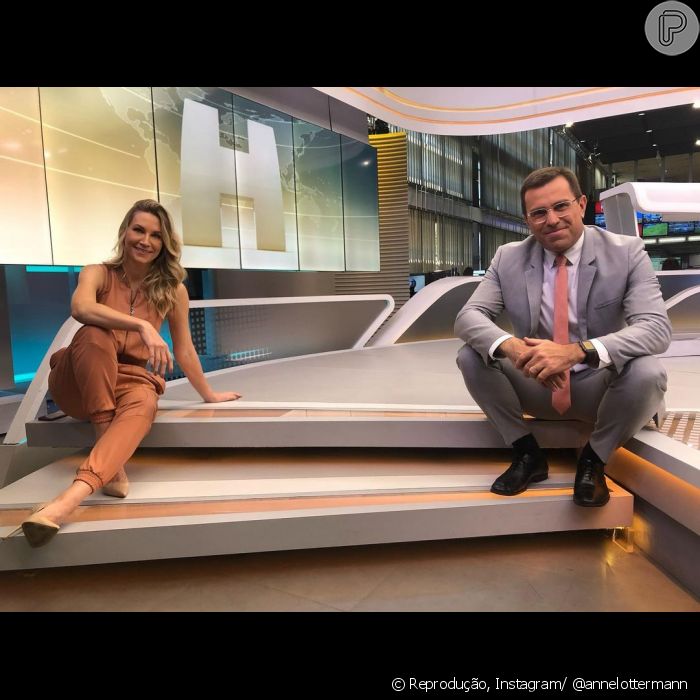 Anne Lottermann ainda não falou sobre sua saída da Globo nas redes sociais Purepeople Anne Lottermann ainda não falou sobre sua saída da Globo nas redes sociais Purepeople