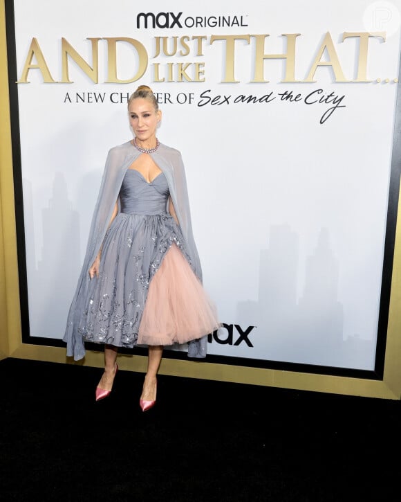 O vestido usado por Sarah Jessica Parker é inspirado na personagem Carrie